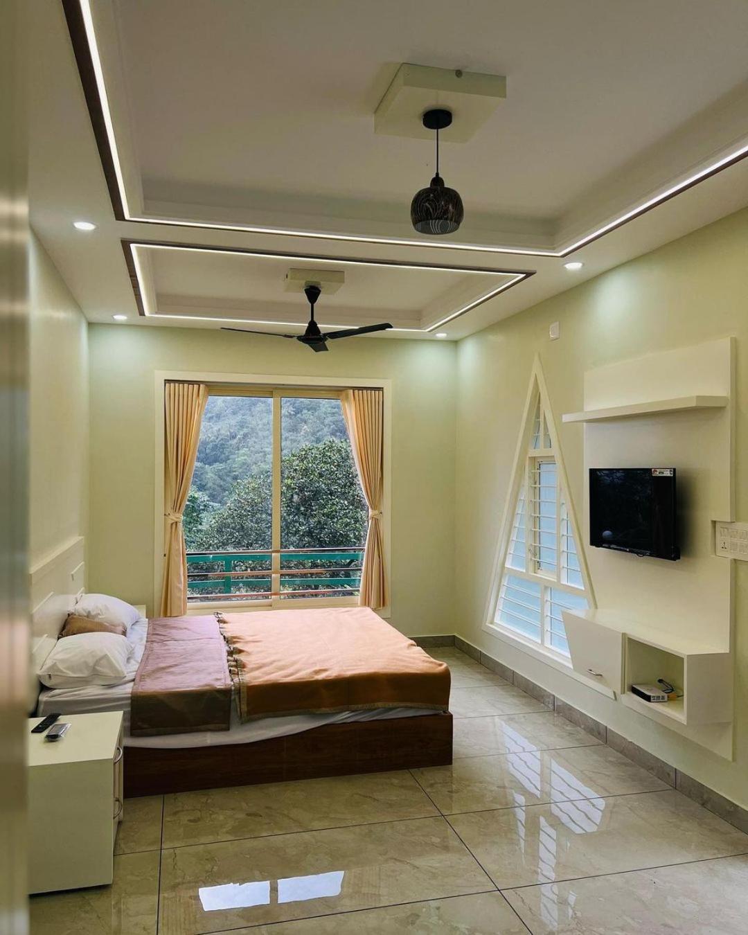 Royal Mount Inn Resorts Paithalmala Exterior foto