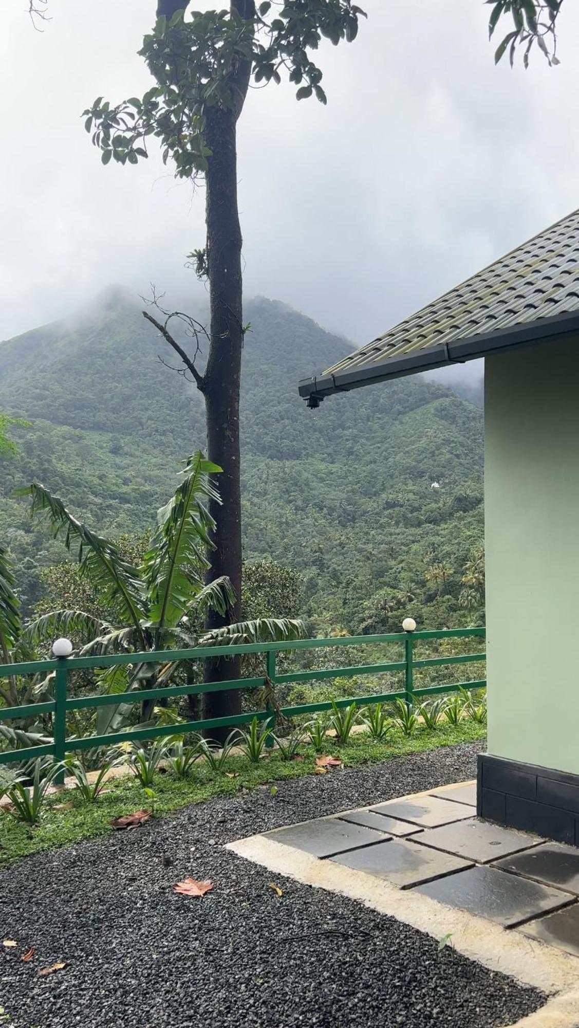Royal Mount Inn Resorts Paithalmala Exterior foto